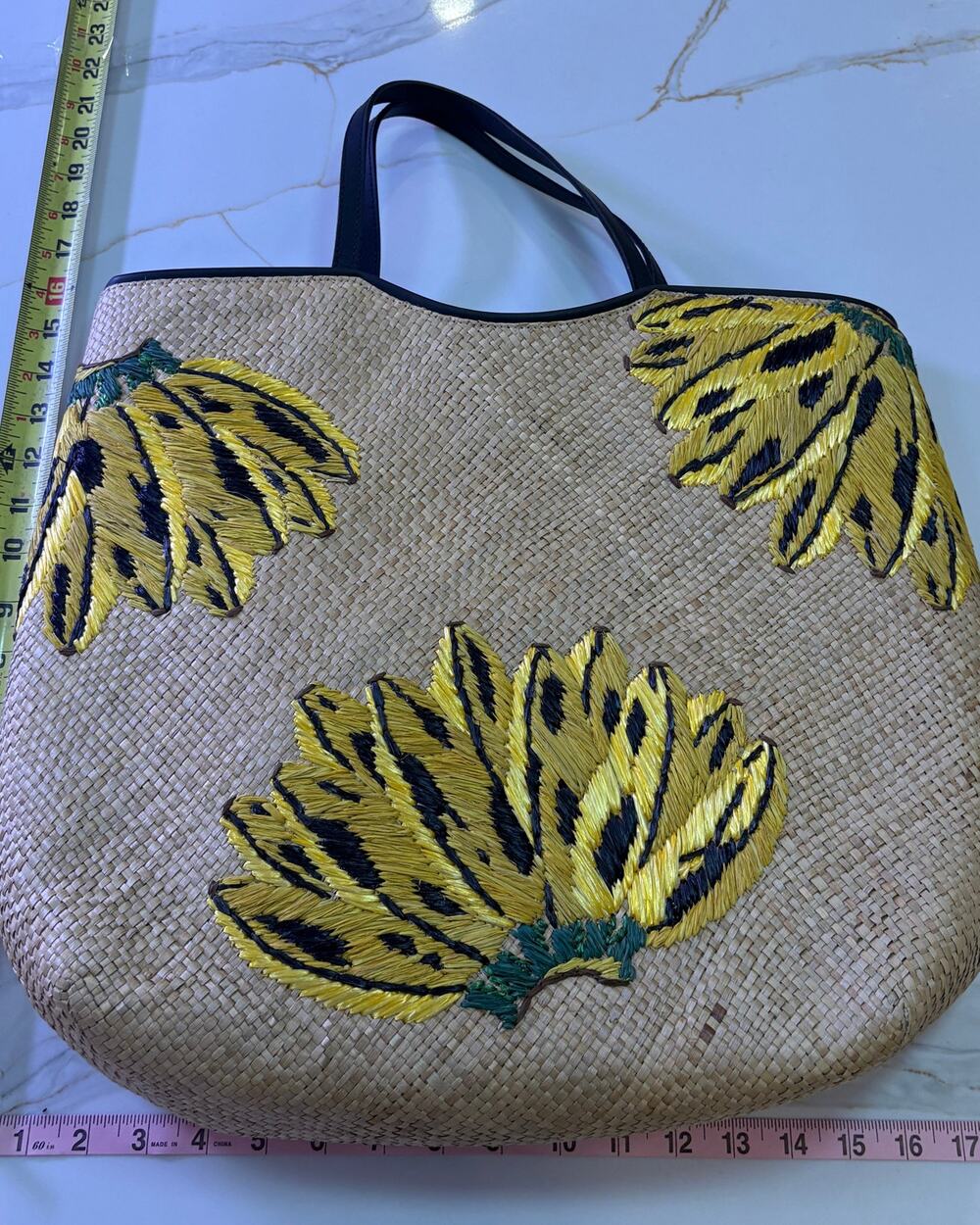 NWT ARANÁZ Banana Handwoven Straw Resort Tote Bag & Matching Dust Bag Set
